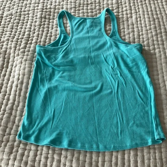 Gap Body Ribbed Racerback Support Tank - Picture 3 of 3